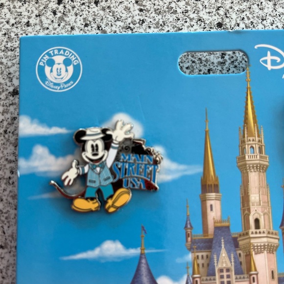 Disney Parks - Four Lands Magic Kingdom Pin Set - SOLD OUT - Picture 4 of 6